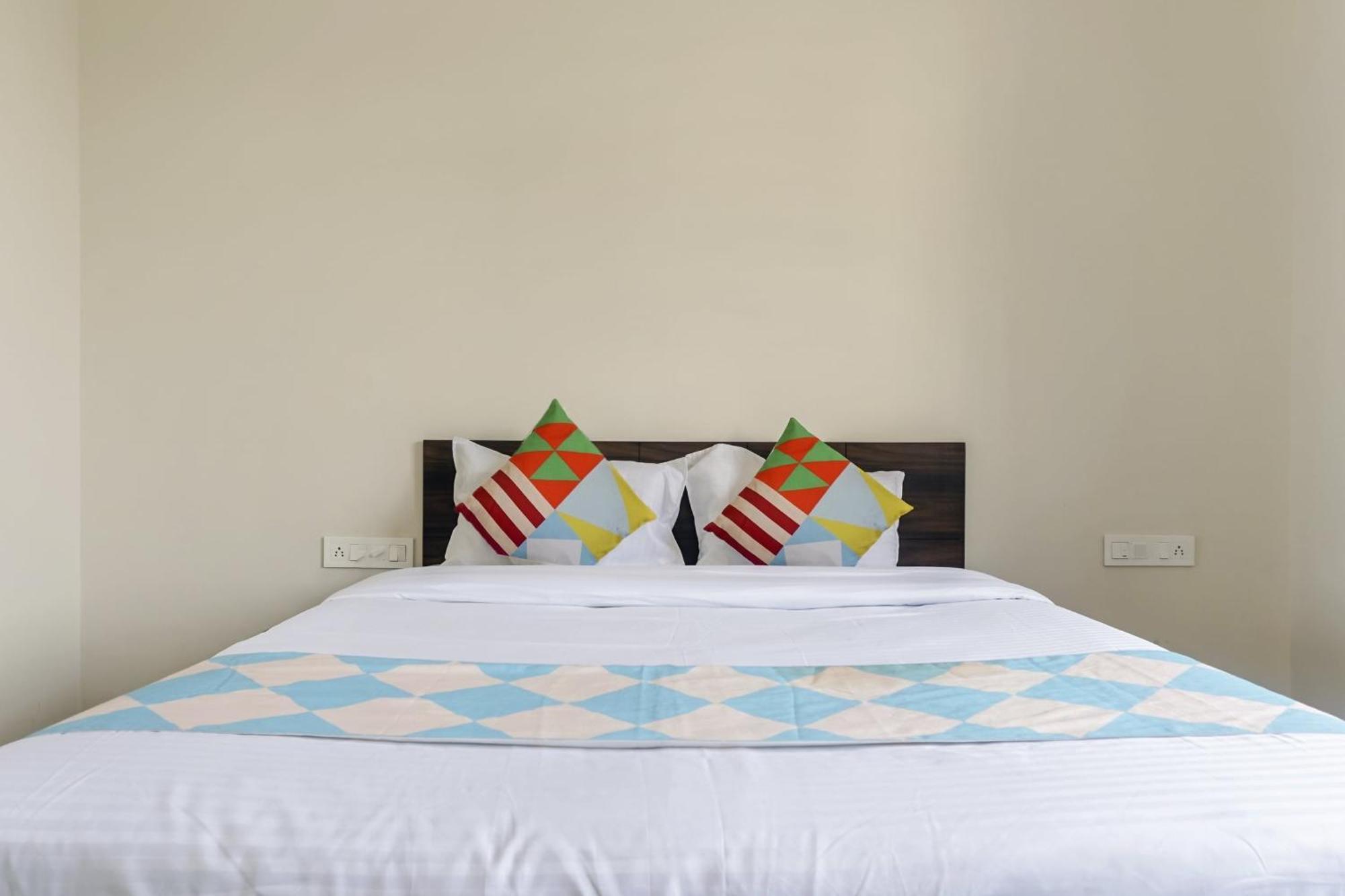 Hotel O Home Elegant Prime Ville Chinchvad Eksteriør bilde
